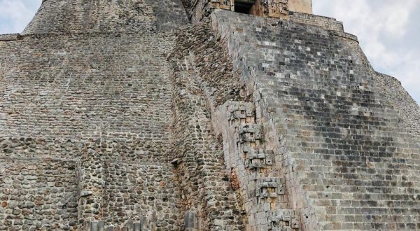 5e63551e-0223-4a58-9fea-6161c353c73a